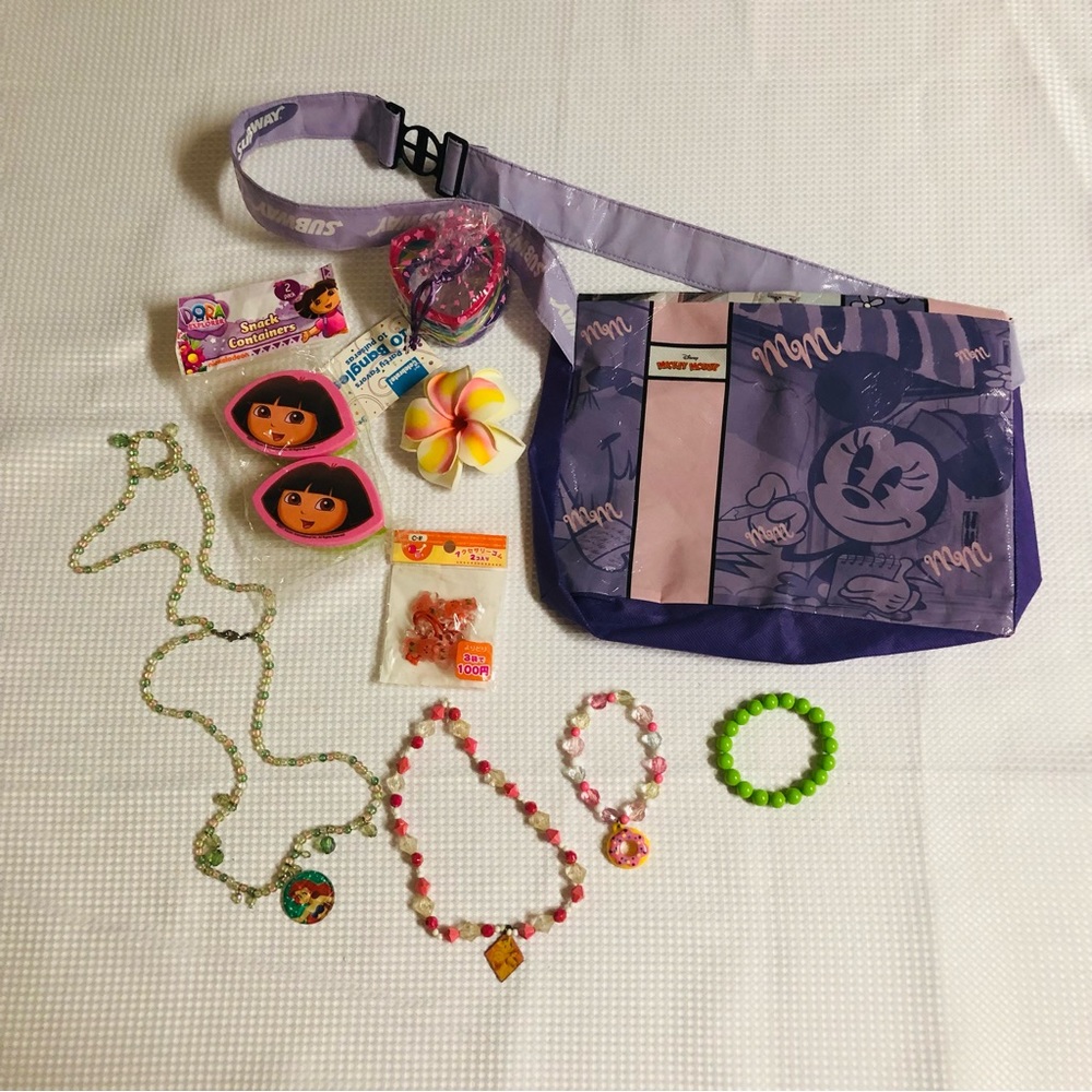 Girls Accessories Disney Necklaces Bead Jewelry Hair Clips Lunch Bag Snack Boxes